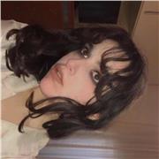 Diplomata al liceo linguistico, insegno italiano, inglese e francese. Per info contattatemi